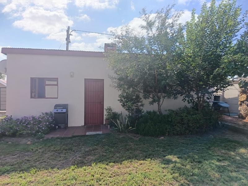 3 Bedroom Property for Sale in Albertinia Western Cape